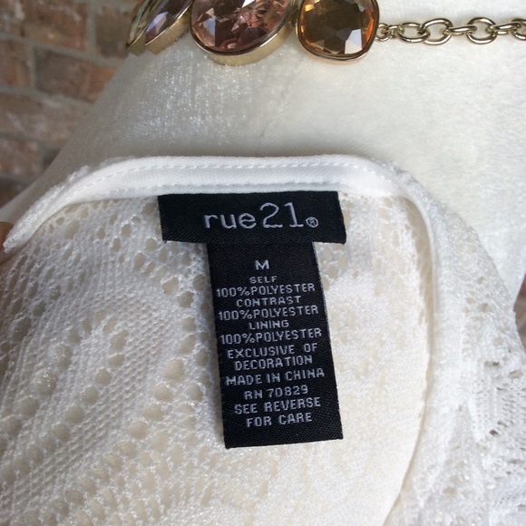 RUE21 FLORAL SUMMER DRESS - Picture 8 of 8